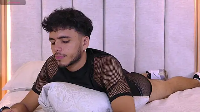 AlexanderJordan online show from 10/18/25, 08:53