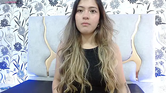 Snapshot of Hanaa_tay chatting on 10/18/25, 11:33 Hanaa tay online show from 10/18/25, 11:33