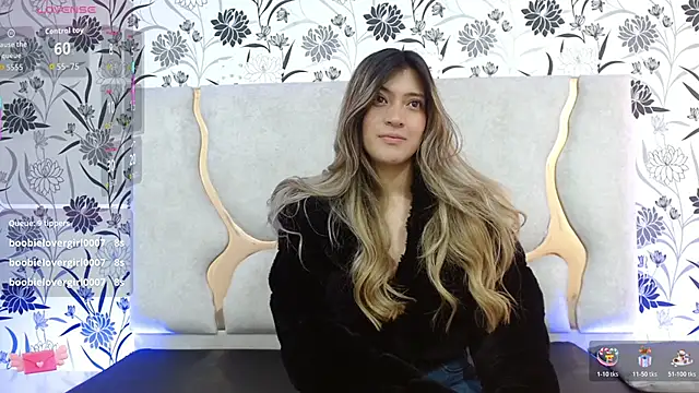Snapshot of Hanaa_tay chatting on 10/19/25, 11:44 Hanaa tay online show from 10/19/25, 11:44