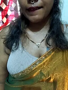Snapshot of Spoorthi6_Kannada_Telugu chatting on 04/18/26, 04:16 Spoorthi6 Kannada Telugu online show from 04/18/26, 04:16