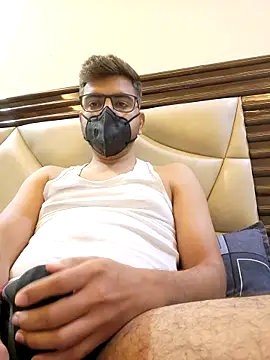 LoveGuruRA online show from 10/07/25, 04:53