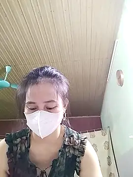 Snapshot of HELEN686 chatting on 09/12/25, 07:52 HELEN686 online show from 09/12/25, 07:52