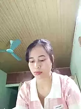 Snapshot of HELEN686 chatting on 10/25/25, 09:39 HELEN686 online show from 10/25/25, 09:39