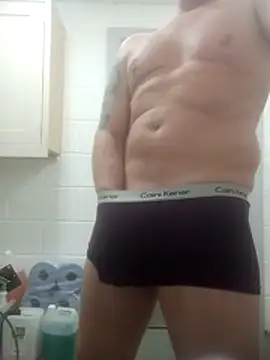 Snapshot of phil4fun4 chatting on 11/17/25, 03:40 phil4fun4 online show from 11/17/25, 03:40