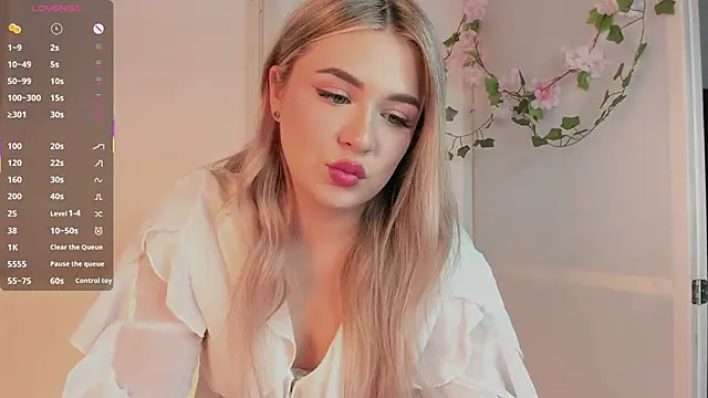 Snapshot of AliaBuerstatte chatting on 09/23/25, 07:39 AliaBuerstatte online show from 09/23/25, 07:39