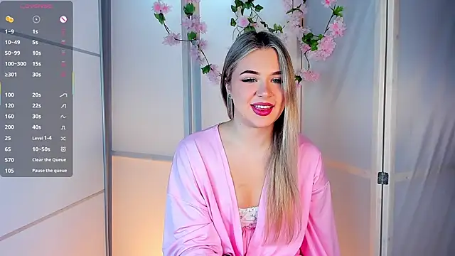 Snapshot of AliaBuerstatte chatting on 10/11/25, 07:45 AliaBuerstatte online show from 10/11/25, 07:45