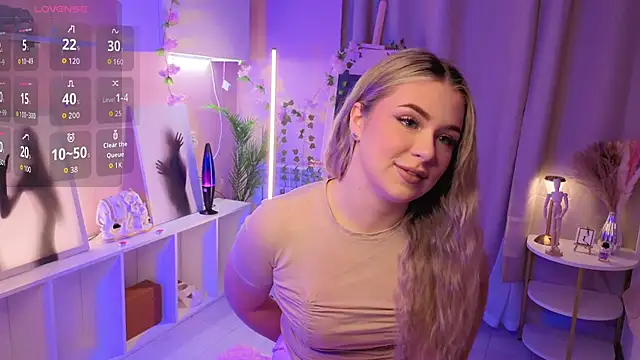 Snapshot of AliaBuerstatte chatting on 10/21/25, 07:58 AliaBuerstatte online show from 10/21/25, 07:58