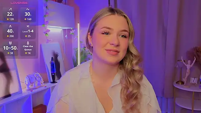 Snapshot of AliaBuerstatte chatting on 10/23/25, 07:34 AliaBuerstatte online show from 10/23/25, 07:34