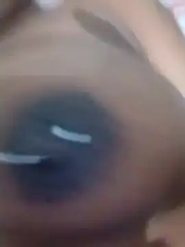 nessinha12 online show from 11/23/25, 09:25