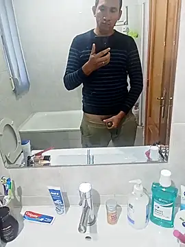 Snapshot of Alexandrevictor69 chatting on 11/29/25, 09:12 Alexandrevictor69 online show from 11/29/25, 09:12