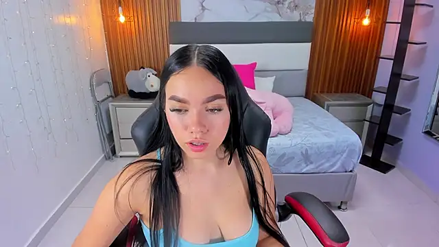 Snapshot of MOLLYSPENCER1 chatting on 11/07/25, 07:14 MOLLYSPENCER1 online show from 11/07/25, 07:14