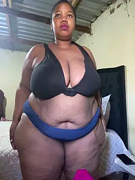 Curvycandy95 online show from 06/10/26, 07:07