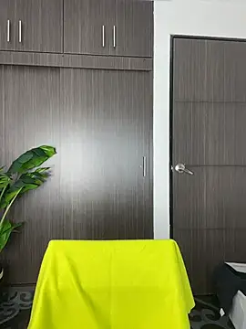 Snapshot of NaughtyNinnaXXX chatting on 11/04/25, 10:09 NaughtyNinnaXXX online show from 11/04/25, 10:09