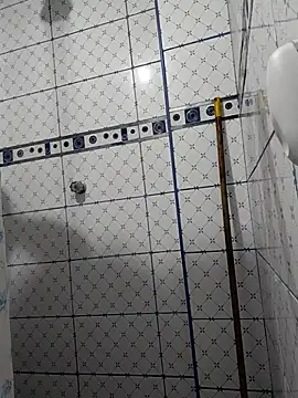 Snapshot of Exotic19cm chatting on 11/26/25, 11:17 Exotic19cm online show from 11/26/25, 11:17