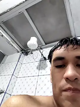 Snapshot of Exotic19cm chatting on 11/27/25, 11:18 Exotic19cm online show from 11/27/25, 11:18