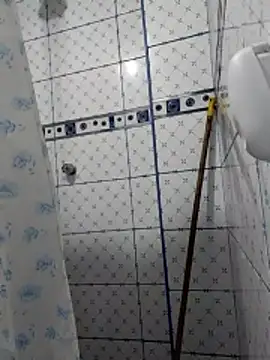 Snapshot of Exotic19cm chatting on 12/03/25, 11:03 Exotic19cm online show from 12/03/25, 11:03