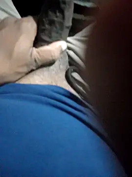 Snapshot of Hyd-bad-boy-25 chatting on 10/13/25, 04:07 Hyd-bad-boy-25 online show from 10/13/25, 04:07