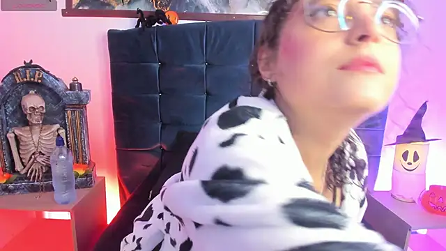 Milu04   online show from 10/07/25, 01:08