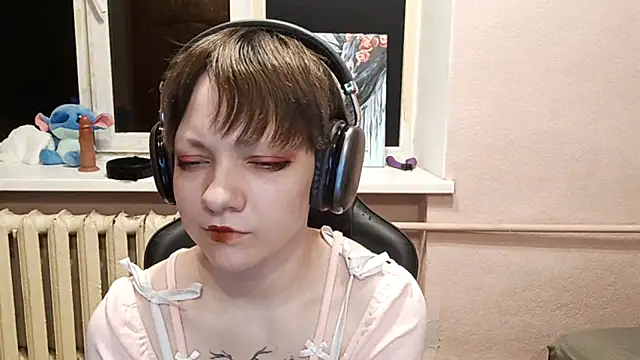 ChaeTrier online show from 10/14/25, 04:08