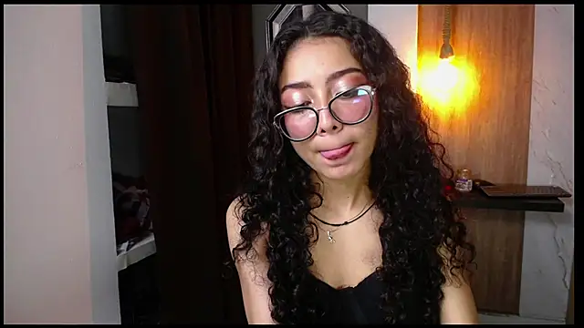 honeymoon 12 online show from 10/19/25, 04:13