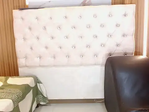 sabrina roosa online show from 10/04/25, 11:30