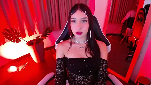 Snapshot of athenea_fox chatting on 10/31/25, 06:42 athenea fox online show from 10/31/25, 06:42