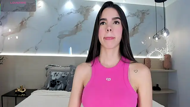 SolAvelar online show from 06/30/26, 12:11