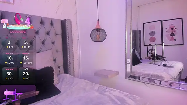 Ariel Wattson online show from 10/08/25, 07:33