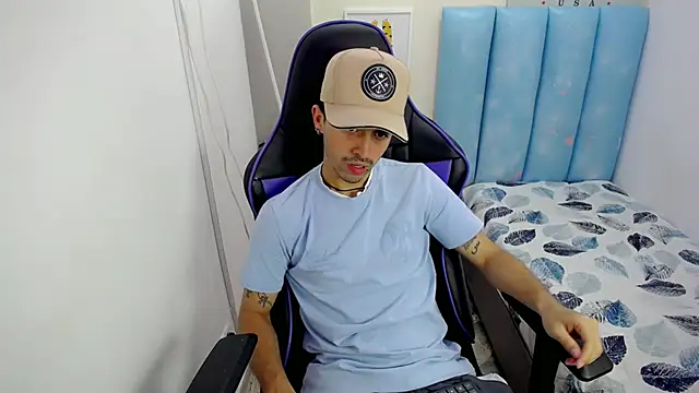 Justin boy online show from 09/10/25, 03:50
