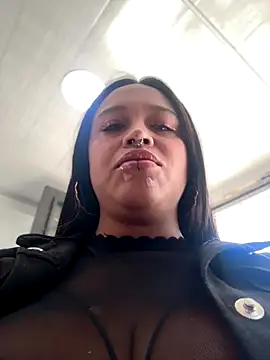 -Mia1 online show from 11/11/25, 03:01