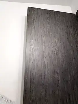 Snapshot of luna_love_xoxo chatting on 11/25/25, 03:06 luna love xoxo online show from 11/25/25, 03:06