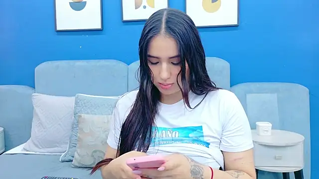 Snapshot of Ashley_Evans22 chatting on 11/05/25, 08:31 Ashley Evans22 online show from 11/05/25, 08:31