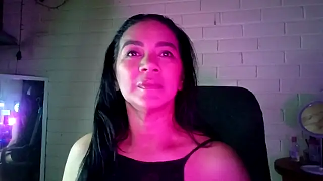 MiiaVelasquez online show from 07/27/26, 04:52