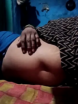 Snapshot of Radha8080 chatting on 09/16/25, 03:57 Radha8080 online show from 09/16/25, 03:57