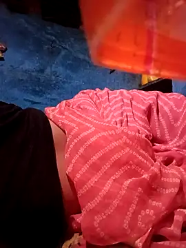 Snapshot of Radha8080 chatting on 09/20/25, 06:09 Radha8080 online show from 09/20/25, 06:09