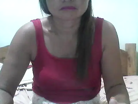 nathalie0045 online show from 05/04/26, 10:33