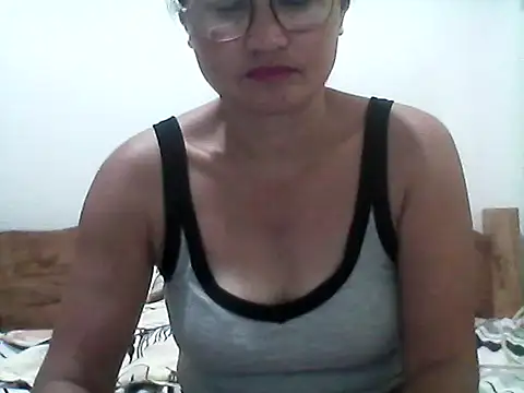nathalie0045 online show from 06/04/26, 10:49