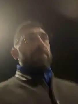 Snapshot of GmGit chatting on 10/06/25, 08:06 GmGit online show from 10/06/25, 08:06