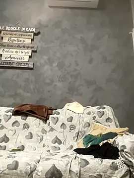 Snapshot of GmGit chatting on 10/09/25, 03:04 GmGit online show from 10/09/25, 03:04