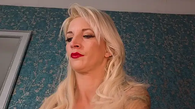 SereneXX online show from 12/05/25, 07:50