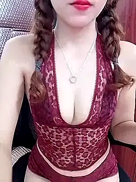 Snapshot of MyMy08 chatting on 10/28/25, 02:31 MyMy08 online show from 10/28/25, 02:31