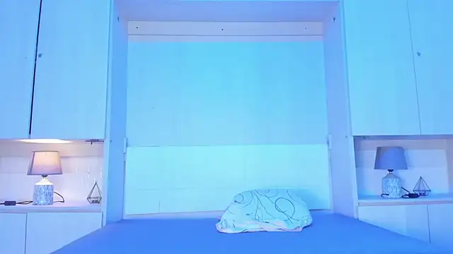 NoaLanee online show from 09/21/25, 04:30