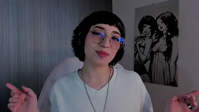 Snapshot of Lexyy_Bluee chatting on 11/05/25, 03:34 Lexyy Bluee online show from 11/05/25, 03:34