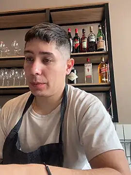 Snapshot of 9999Alez chatting on 09/18/25, 01:46 9999Alez online show from 09/18/25, 01:46