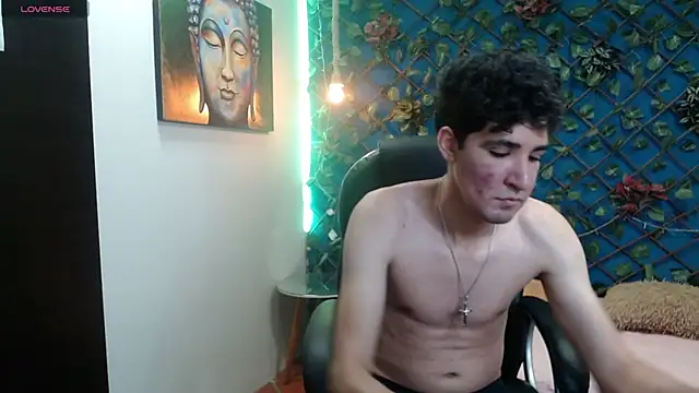 whitebull2606 online show from 10/28/25, 12:41