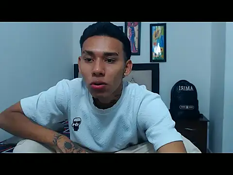 Snapshot of sebasbight chatting on 09/13/25, 06:08 sebasbight online show from 09/13/25, 06:08