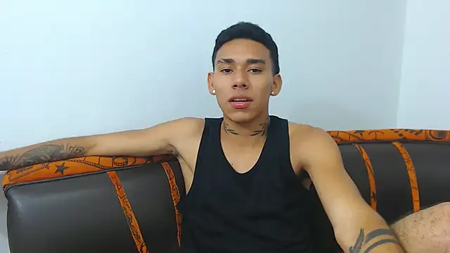 Snapshot of sebasbight chatting on 09/25/25, 08:34 sebasbight online show from 09/25/25, 08:34