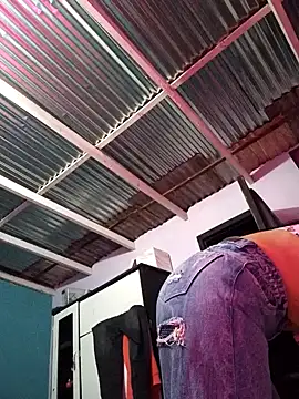 valentinarios  online show from 10/27/25, 12:26