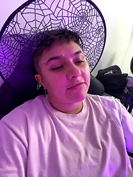 Snapshot of IanGilbert chatting on 10/25/25, 07:52 IanGilbert online show from 10/25/25, 07:52