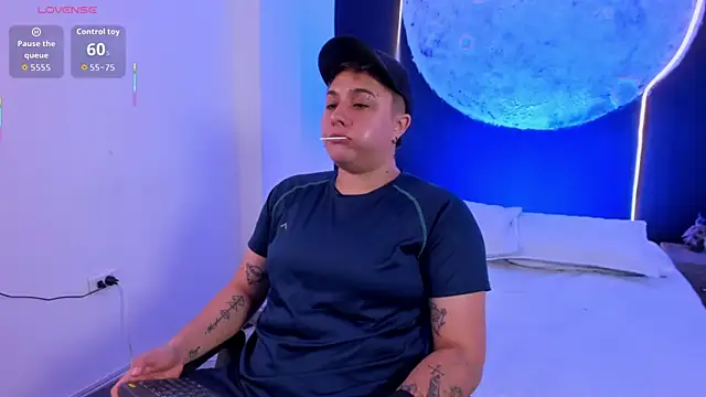 Snapshot of IanGilbert chatting on 12/03/25, 08:40 IanGilbert online show from 12/03/25, 08:40